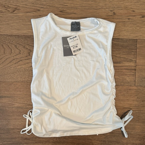 New with Tags-white top size small - Picture 1 of 1